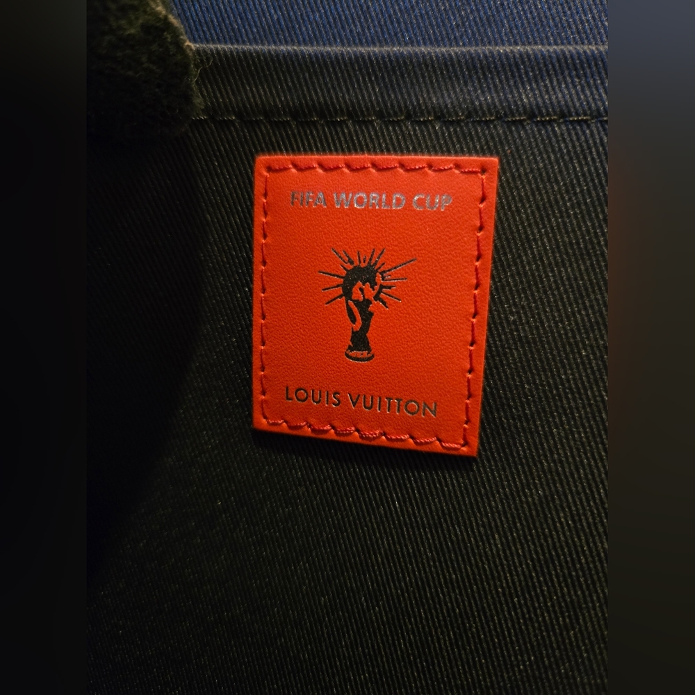 Limited Edition Louis Vuitton Epi World Cup 2018 Pochette Jour GM Clutch Bag Red - Picture 13 of 15